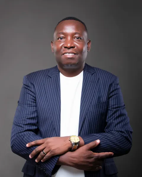 Portrait of Apostle Peter Mwarabu.